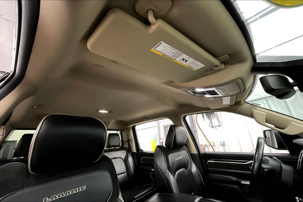2019 Ram 1500 Laramie photo 19