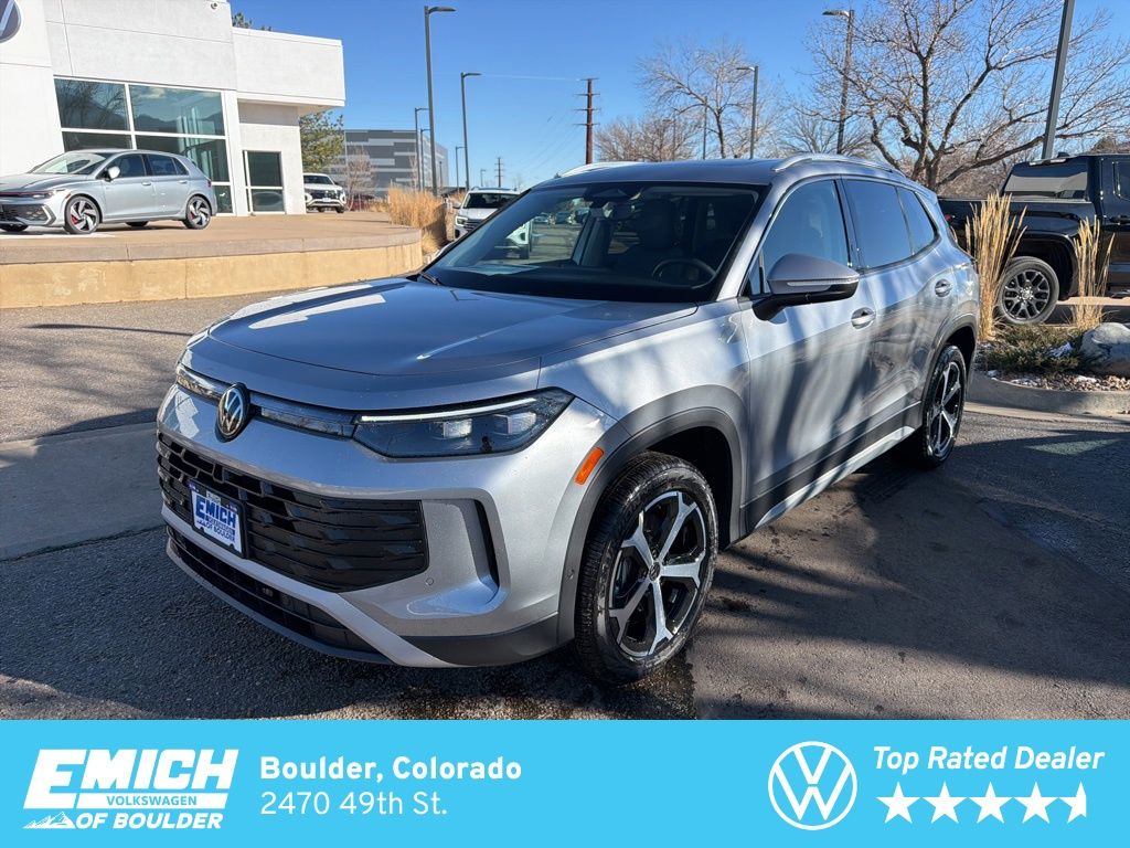2025 Volkswagen Tiguan SE's photo