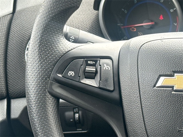 2016 Chevrolet Cruze LT photo 24