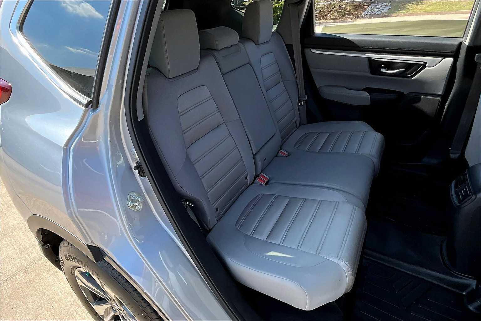 2017 Honda CR-V LX photo 16