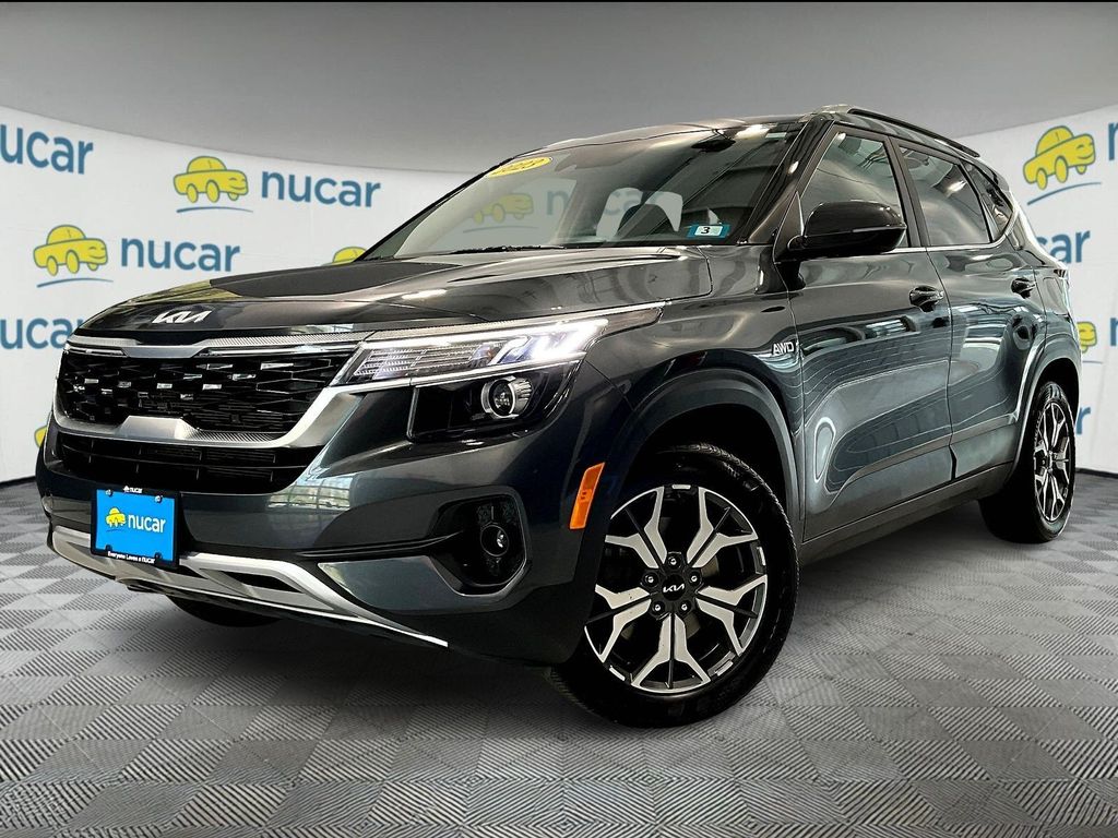 2023 Kia Seltos EX photo 3