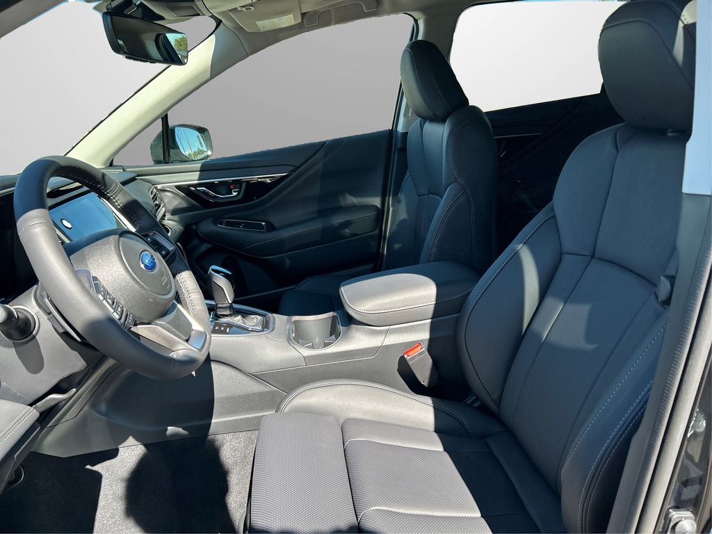 2025 Subaru Outback Limited photo 9