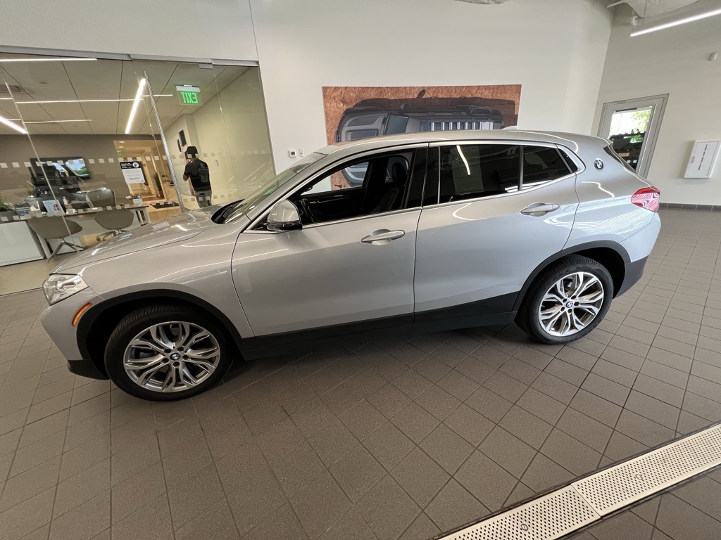 Used 2018 BMW X2 28i with VIN WBXYJ5C31JEF70375 for sale in Hinsdale, IL
