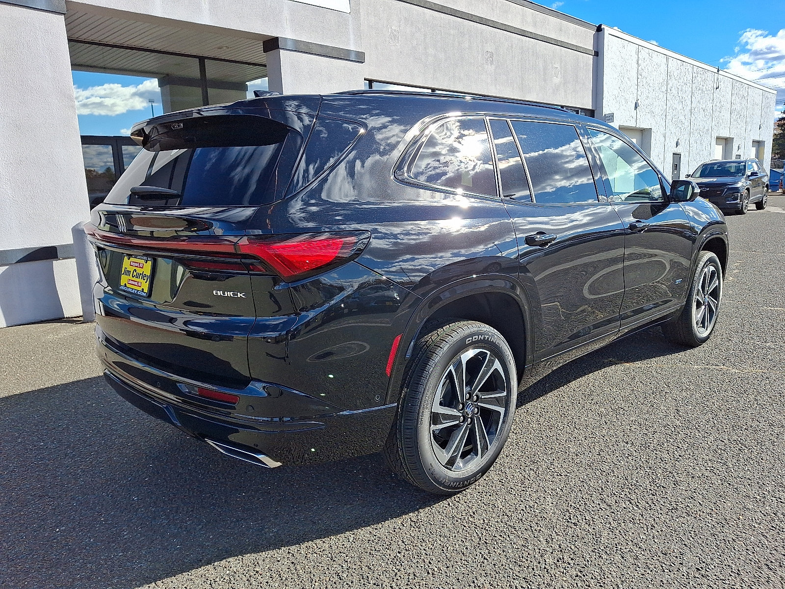 2026 Buick Enclave Sport Touring photo 4