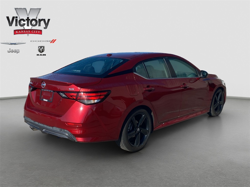 2022 Nissan Sentra SR photo 7
