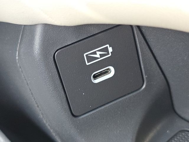 2026 Honda HR-V LX photo 18
