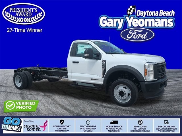 2026 Ford F-550 Super Duty Chassis Cab XL's photo
