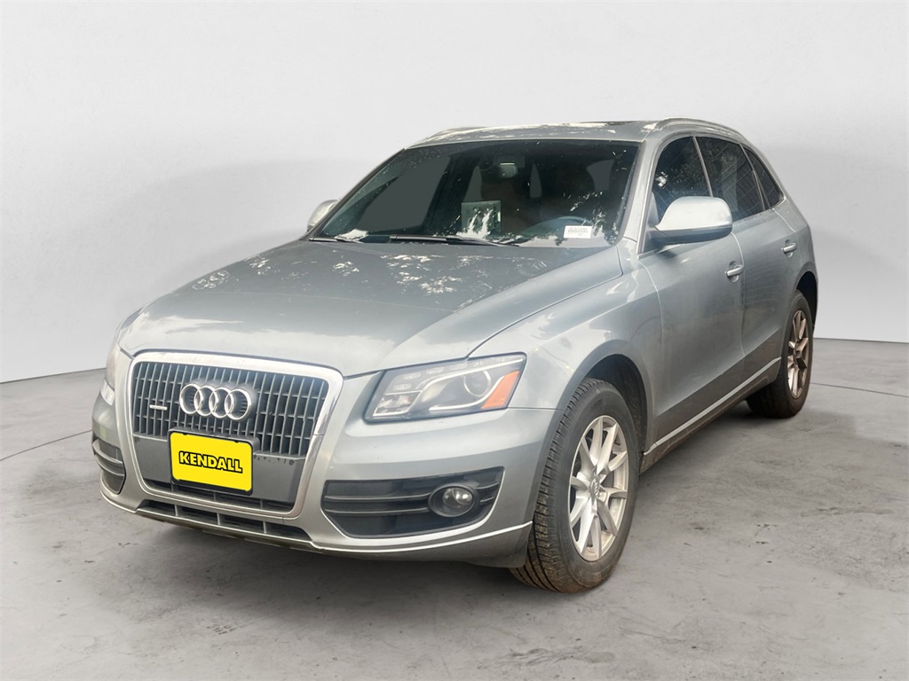 2011 Audi Q5 Premium's photo