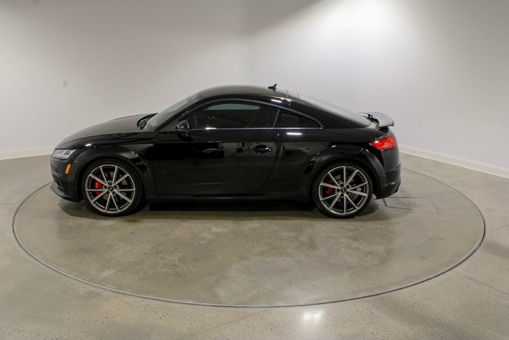 2017 Audi TTS photo 2