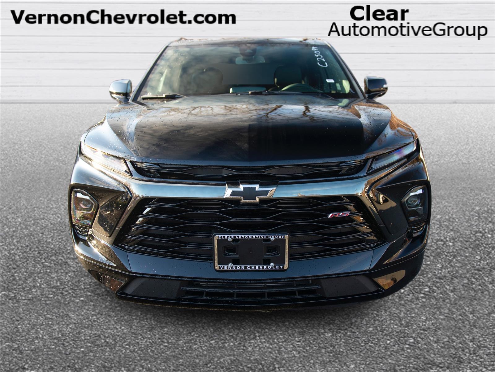 2025 Chevrolet Blazer RS photo 2