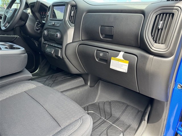 2025 Chevrolet Silverado 1500 Custom photo 13
