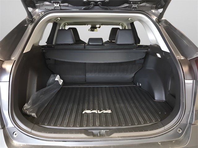 2024 Toyota RAV4 Hybrid XLE Premium photo 4