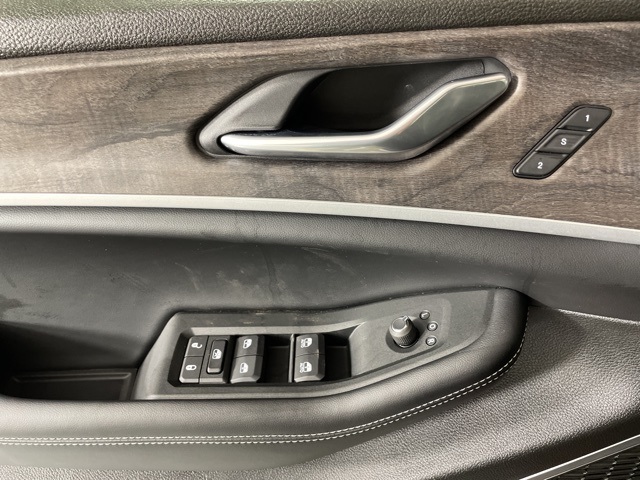 2025 Jeep Grand Cherokee Limited photo 16