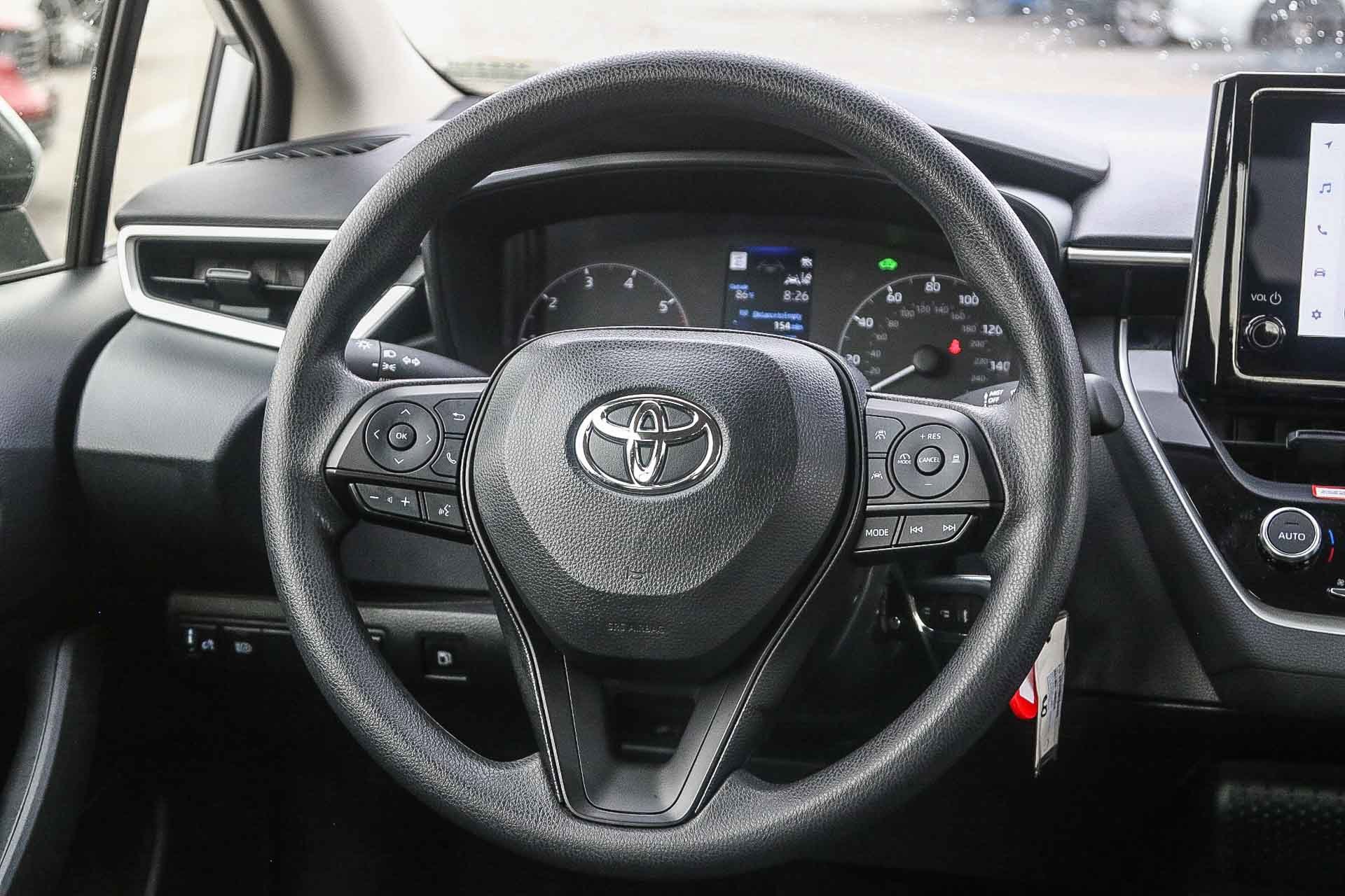 2025 Toyota Corolla Hybrid LE photo 15