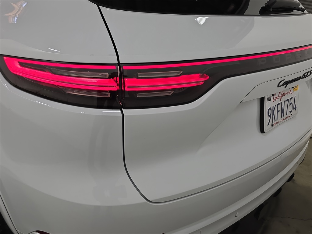 2021 Porsche Cayenne GTS photo 26