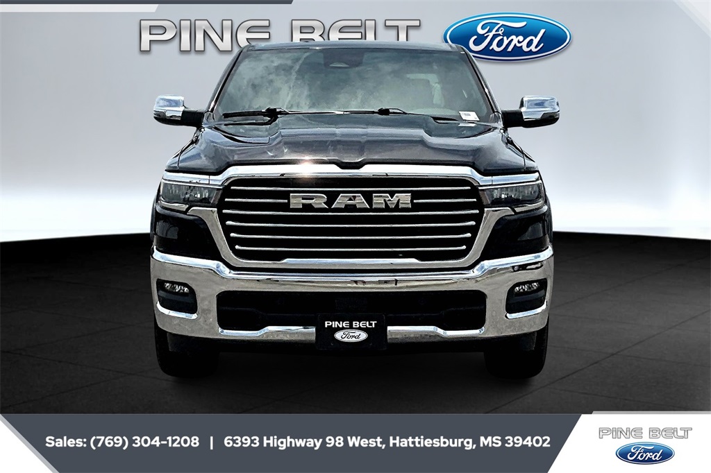 2025 Ram 1500 Laramie photo 3