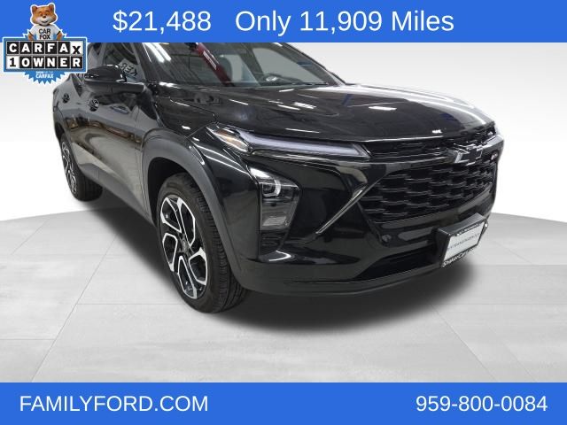 2024 Chevrolet Trax RS's photo