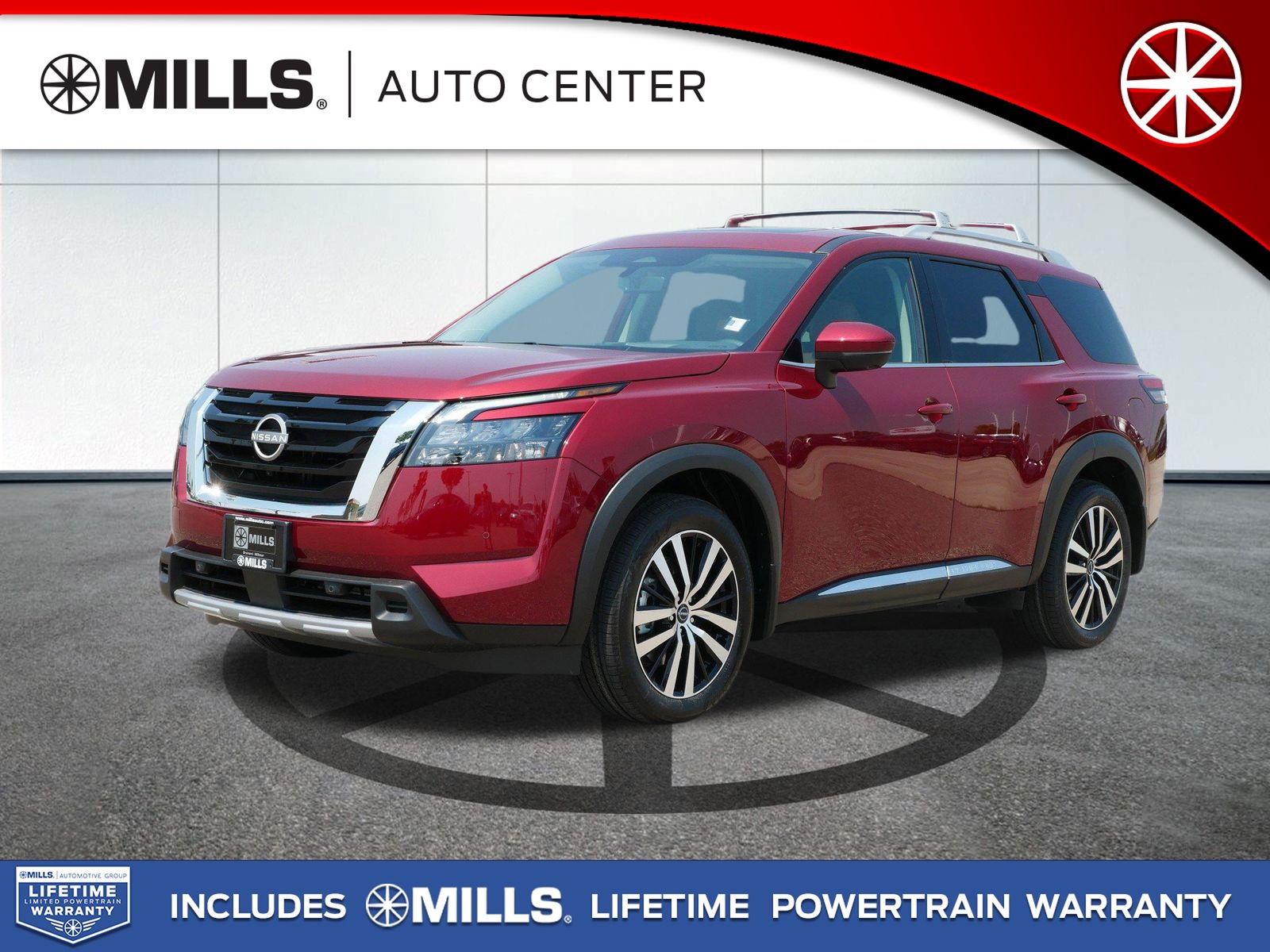 2025 Nissan Pathfinder Platinum's photo