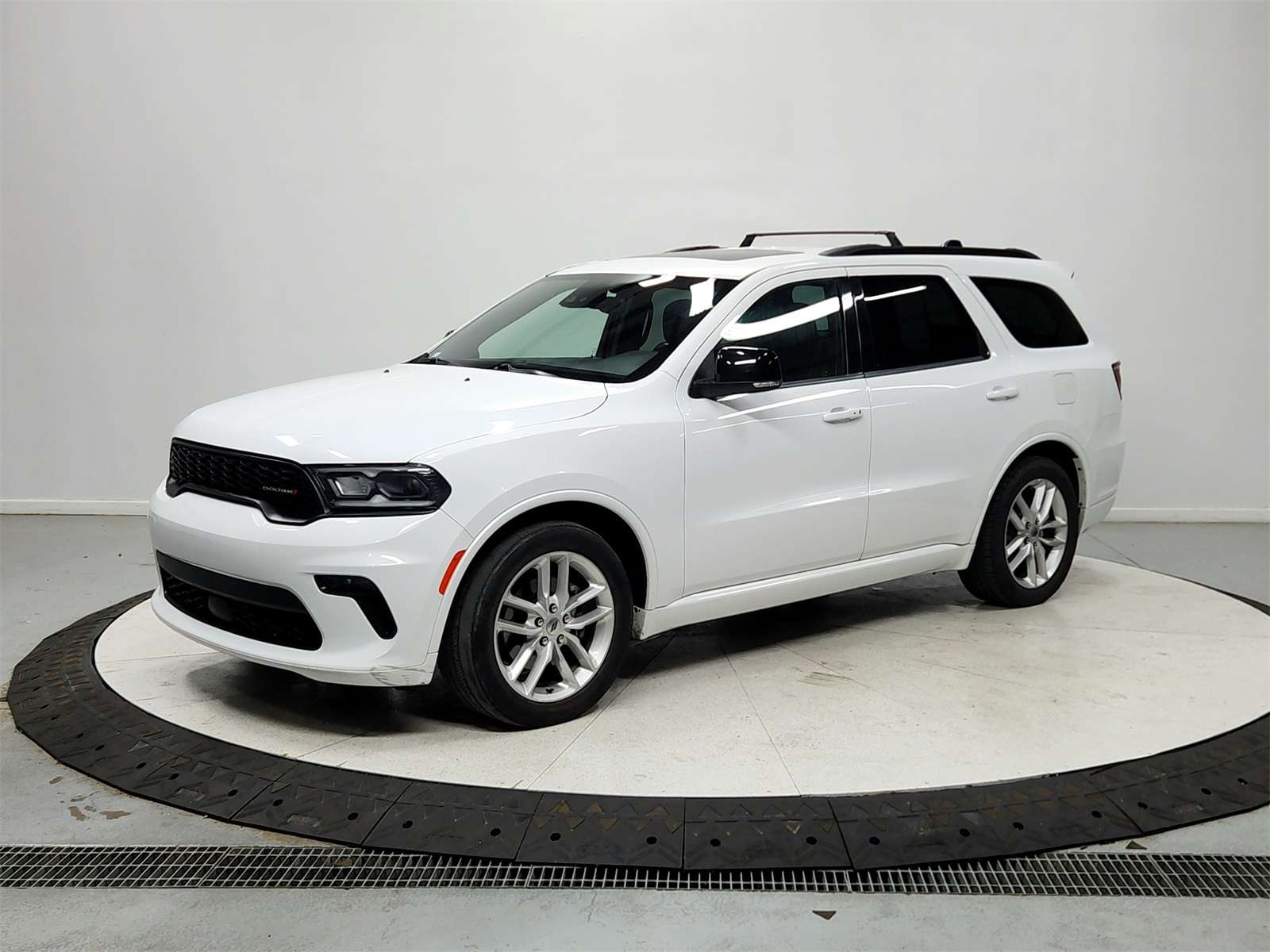 2023 Dodge Durango GT Plus photo 3