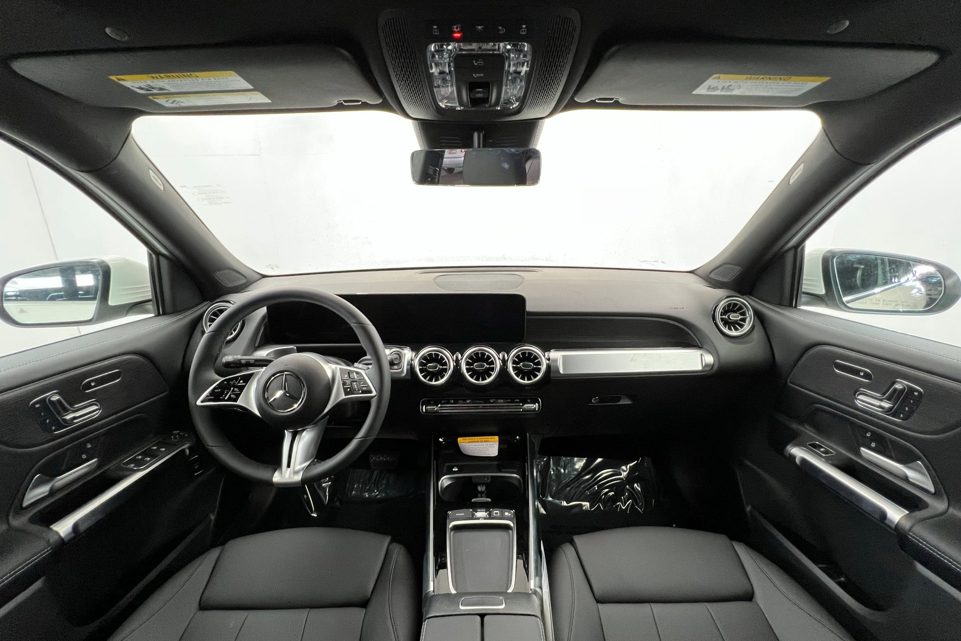 2026 Mercedes Benz GLB 250 4MATIC photo 9