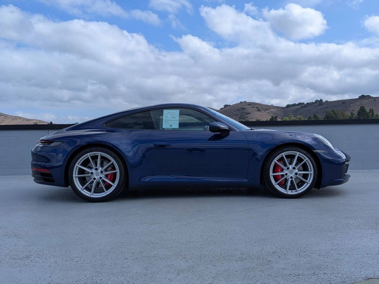 2022 Porsche 911 S photo 8