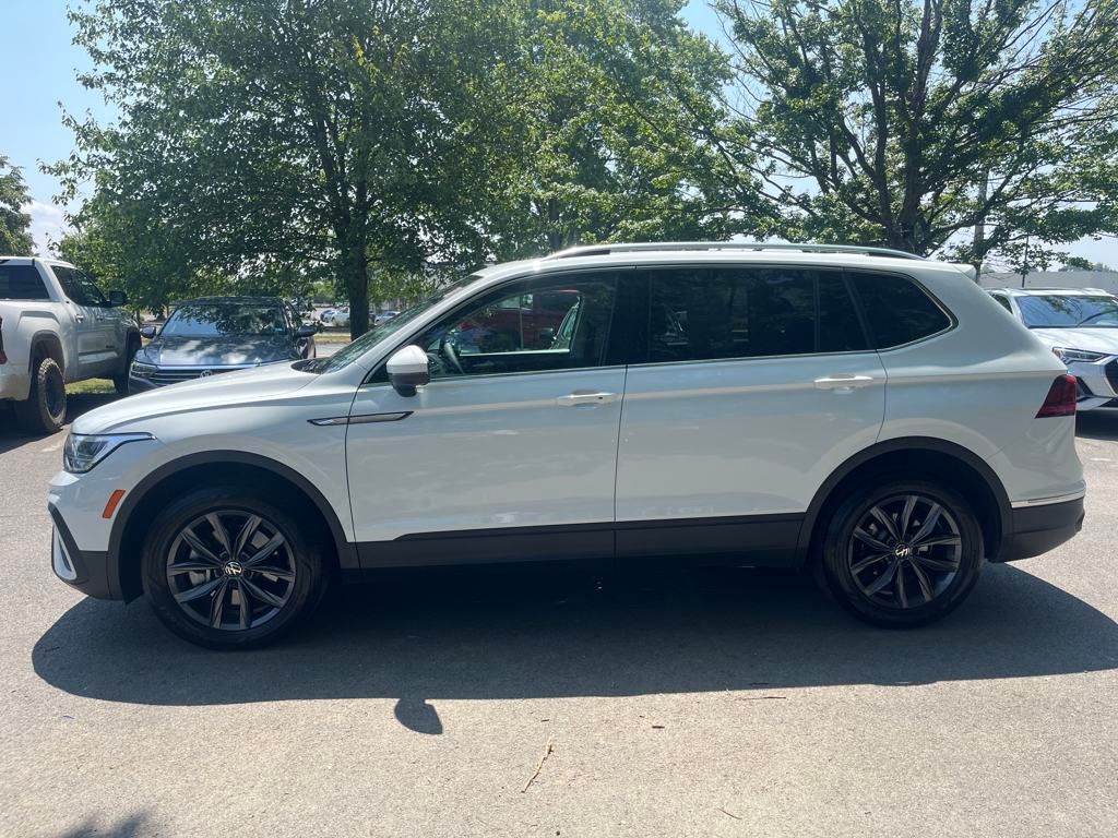 2022 Volkswagen Tiguan SE photo 4