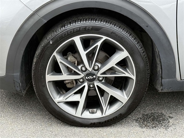 2022 Kia Niro Touring Special Edition photo 11