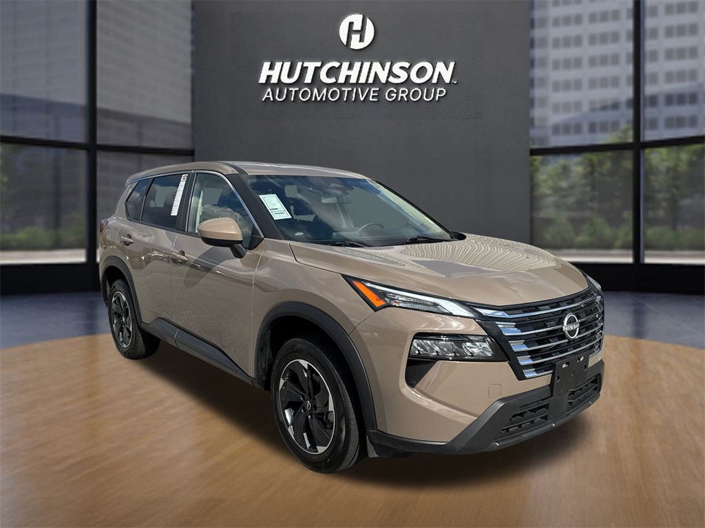 2024 Nissan Rogue SV's photo