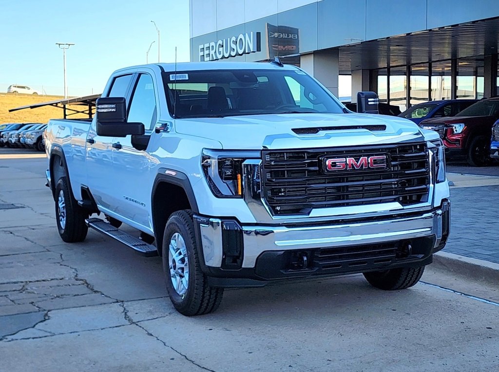 2026 GMC Sierra 2500HD Pro's photo
