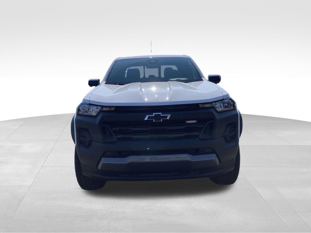 2026 Chevrolet Colorado Trail Boss photo 3
