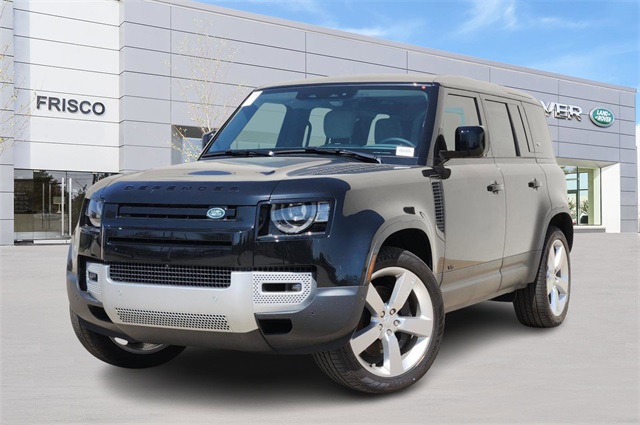 2024 Land Rover Defender SE's photo