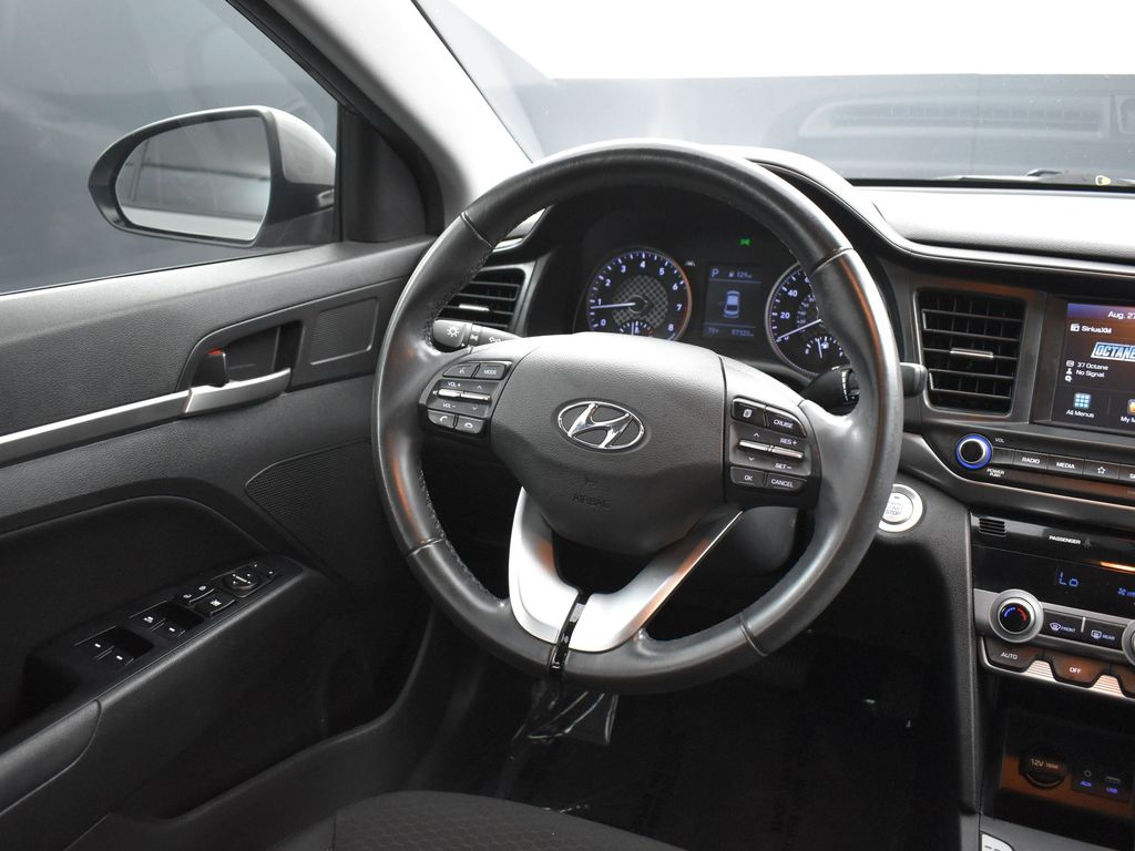 2020 Hyundai Elantra Value Edition photo 14