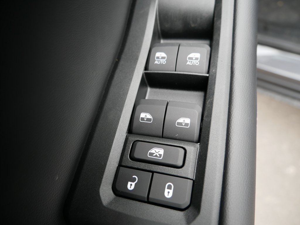2025 Jeep Grand Cherokee Limited photo 6