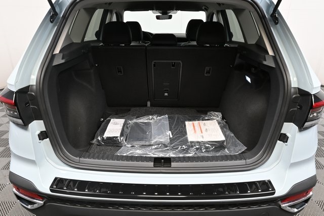 2025 Volkswagen Taos SE photo 23