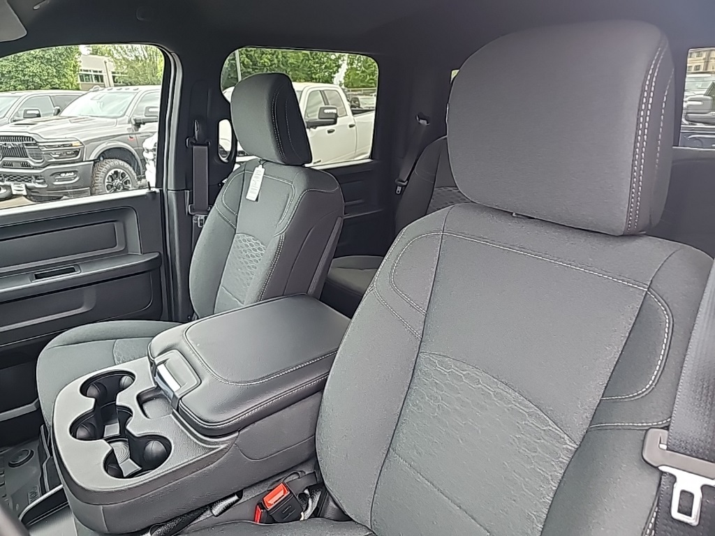 2025 Ram 2500 Tradesman photo 11