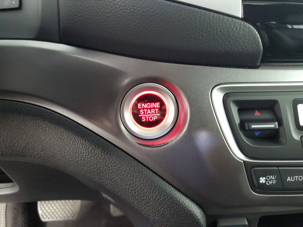 Used 2016 Gray Honda EX-L image 20