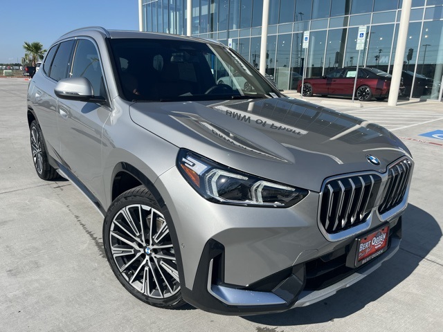 2026 BMW X1 28i's photo