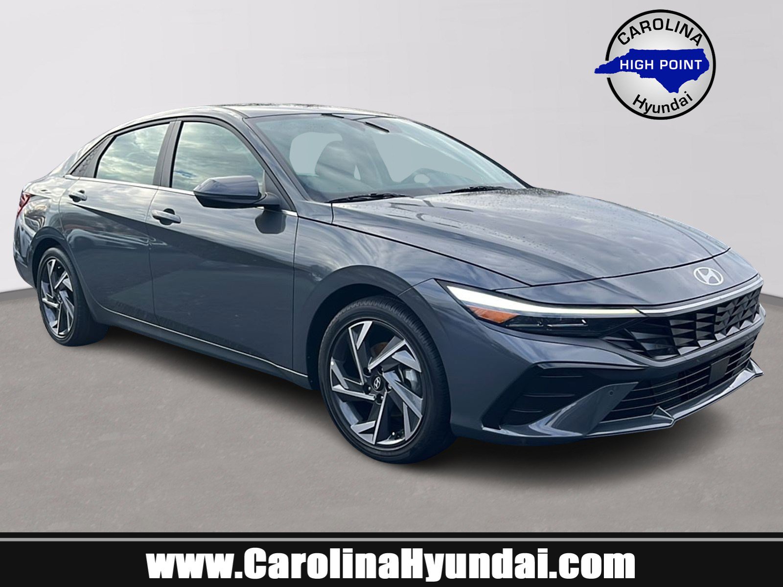 2024 Hyundai Elantra Limited's photo