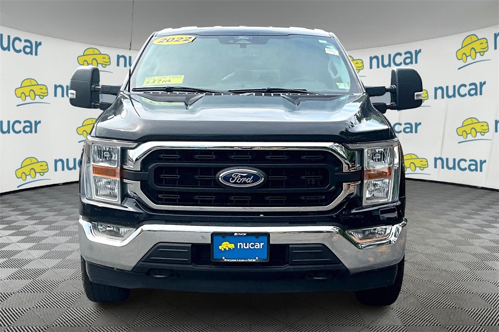 2022 Ford F-150 XLT photo 2