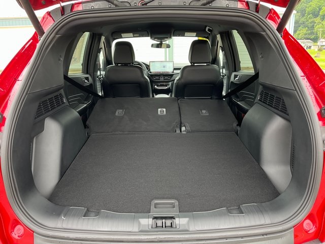 2025 Ford Escape Hybrid ST-Line Select photo 12