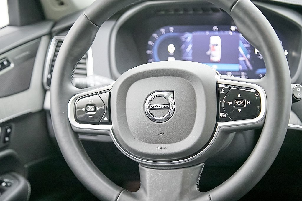 2025 VOLVO XC90 - Image 27