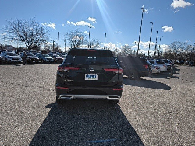 2024 Mitsubishi Outlander SE Ralliart photo 3