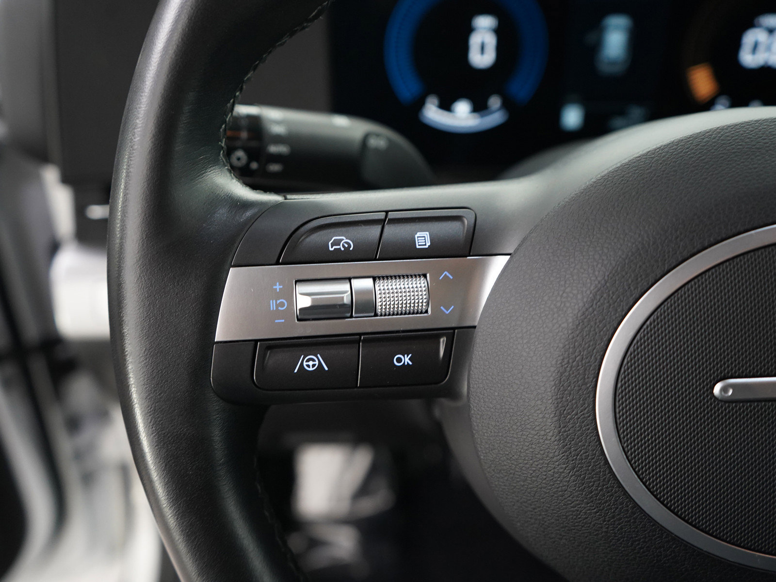 2024 Hyundai Kona SEL photo 22