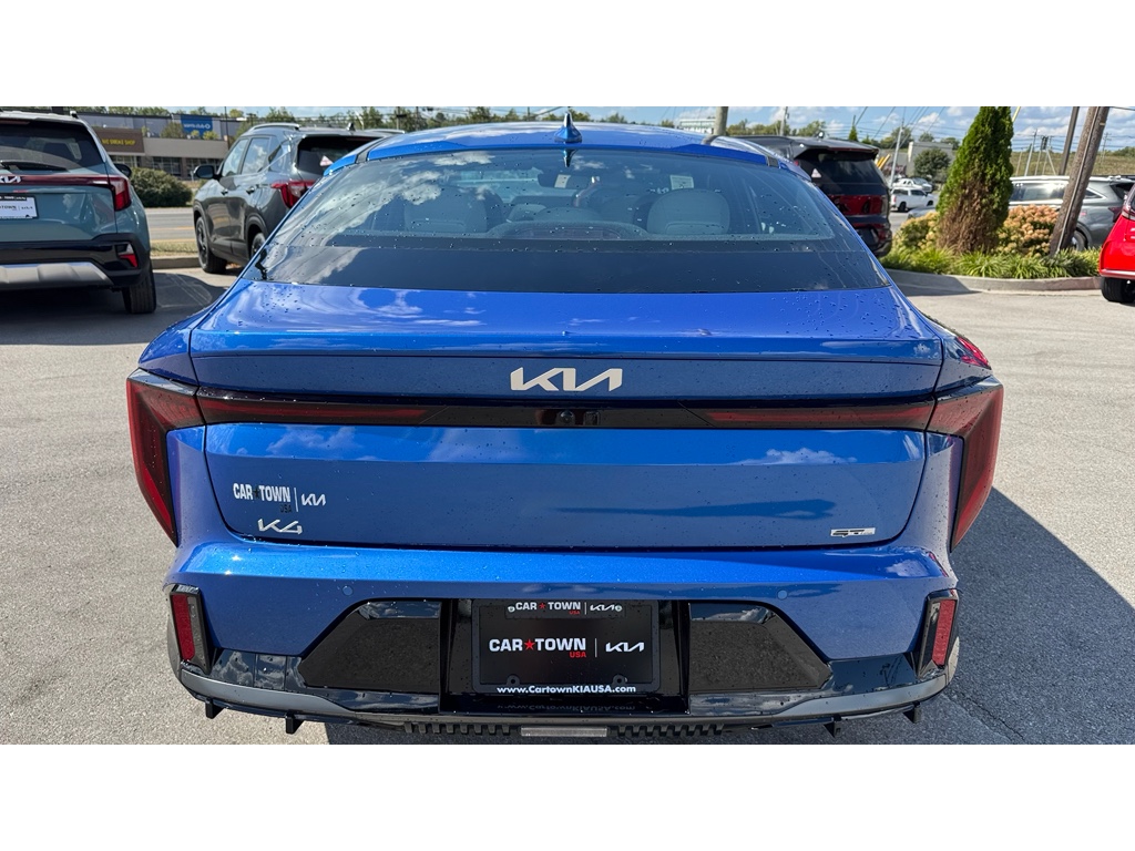 2025 Kia K4 GT-Line Turbo photo 4