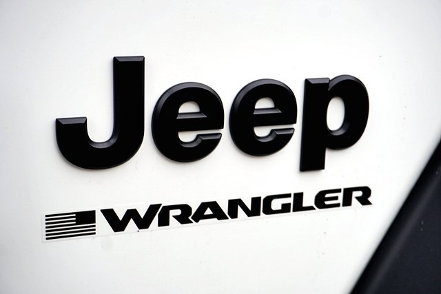 New 2026 Bright White Clear-Coat Exterior Paint Jeep Sport image 11