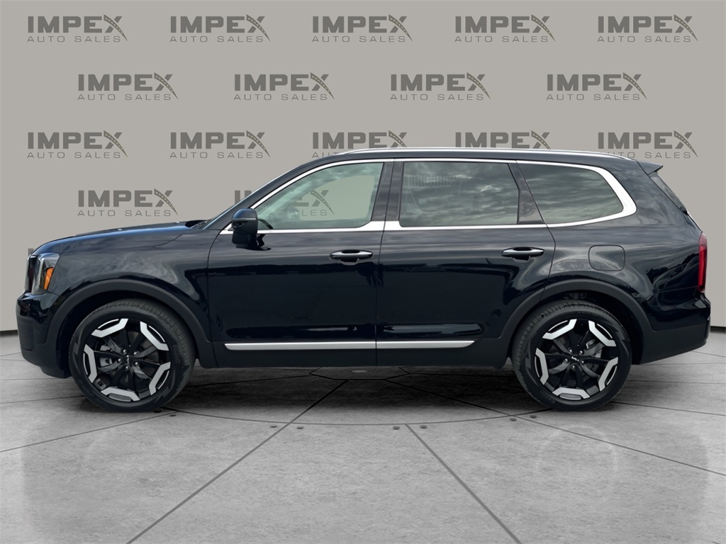 2025 Kia Telluride S photo 2