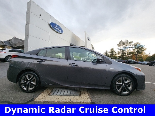 2021 Toyota Prius Limited photo 2