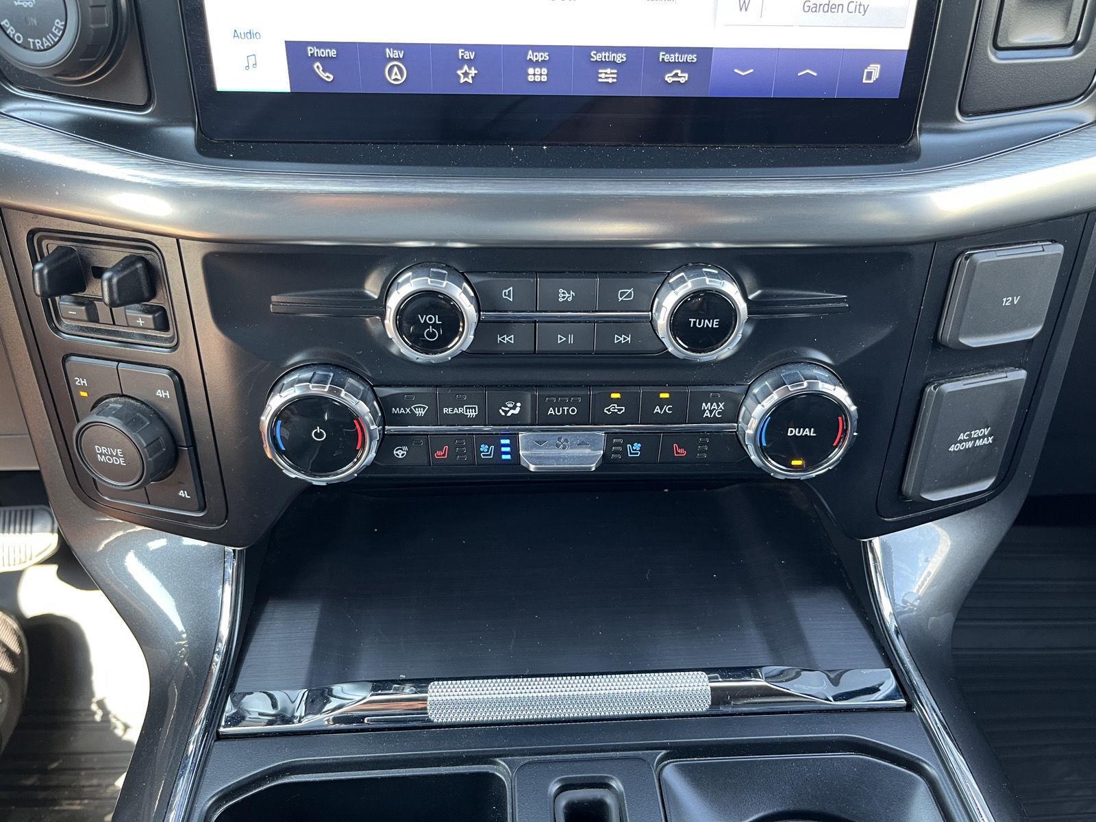 2023 Ford F-150 Lariat photo 25