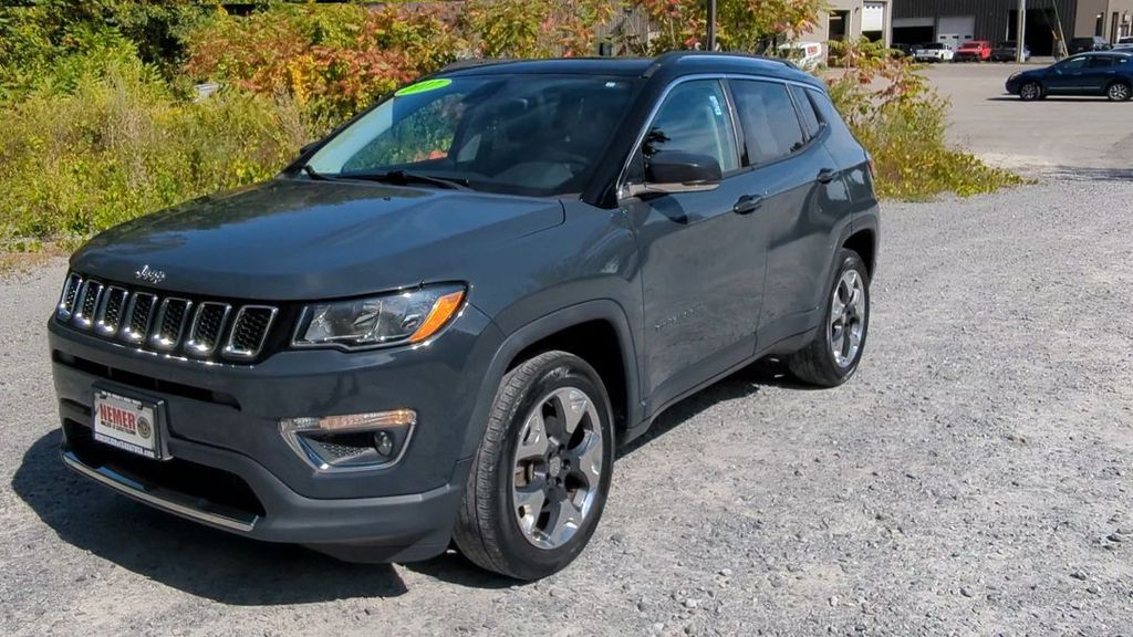 2017 Jeep Compass Limited photo 3