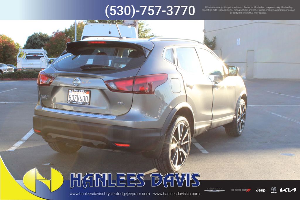 2017 Nissan Rogue Sport SL photo 4